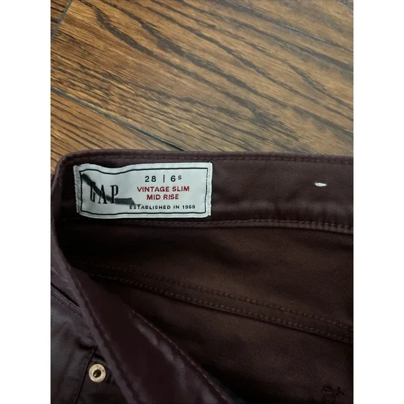 Gap Women's Size 28 / 6 Short Vintage Slim Mid Rise Coated‎ Shiny **Measure 32" - Picture 3 of 9